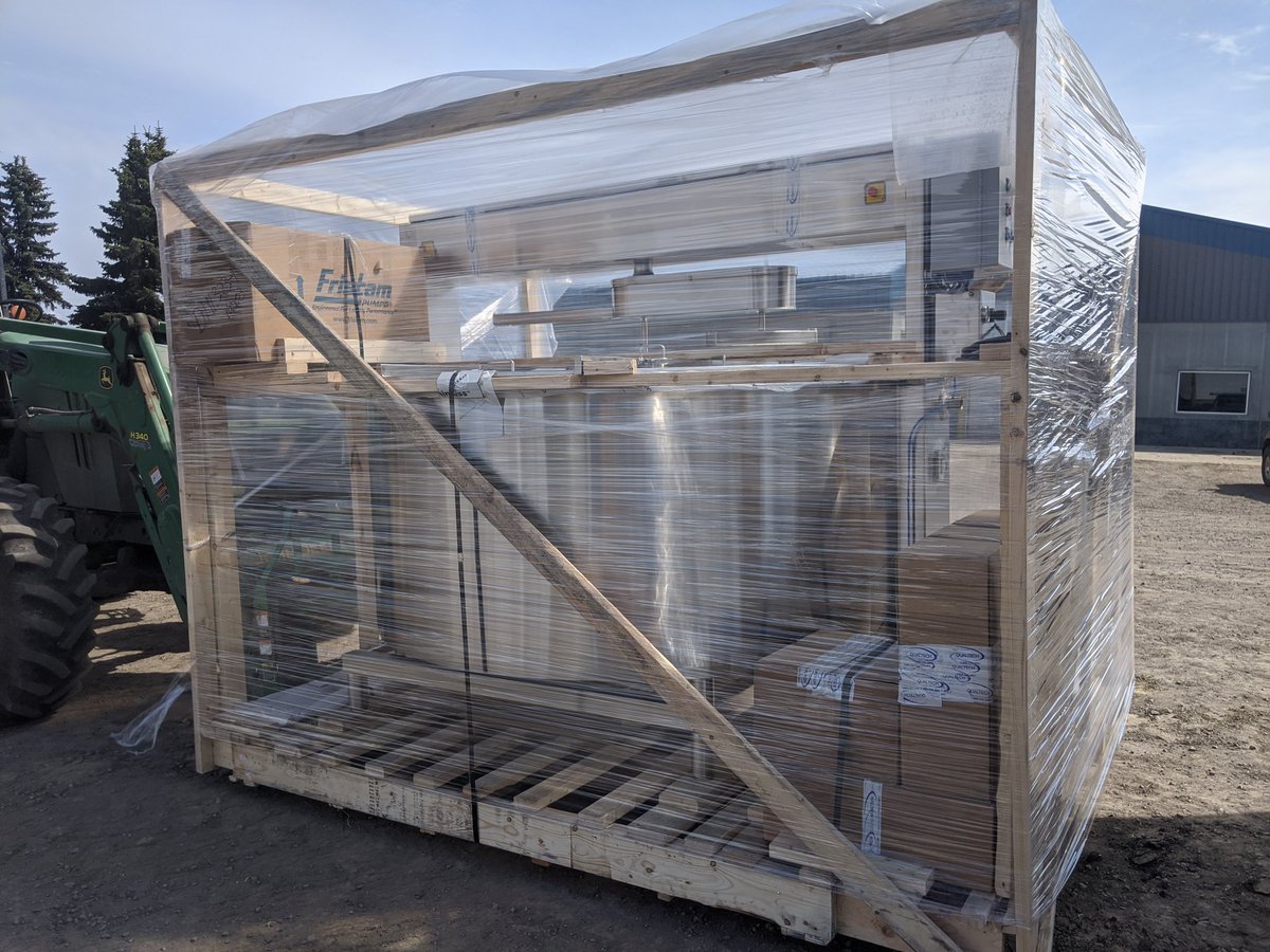 Cheesewizzard's tweet image. Oh yeah!!!! A giant leap towards the finish line #CheeseRelated #cdncheese #yegfood 
This 2500 litre stainless steel beauty arrived today.
