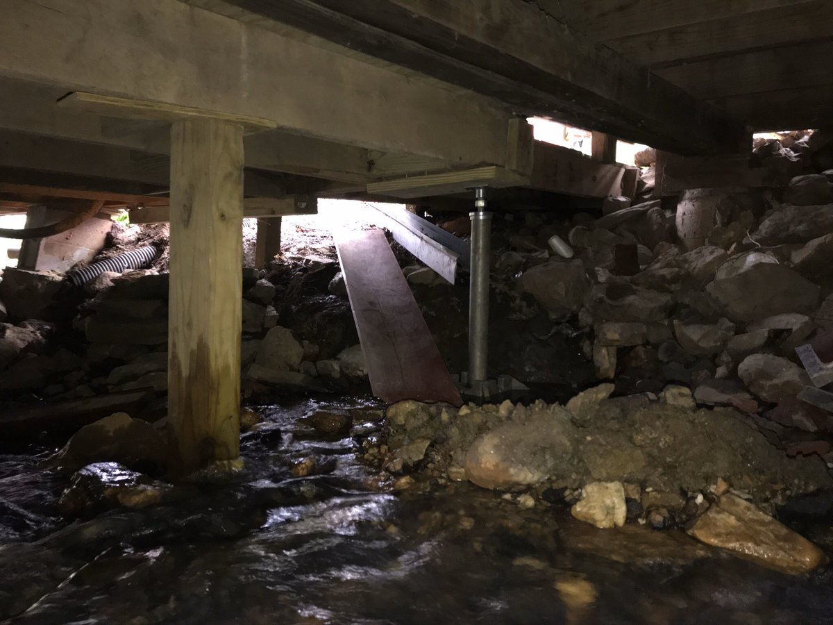 eMuWave_PLLC's tweet photo. Structural reinforcement of house on water #Structure #engineering https://t.co/5kWOFNnilA