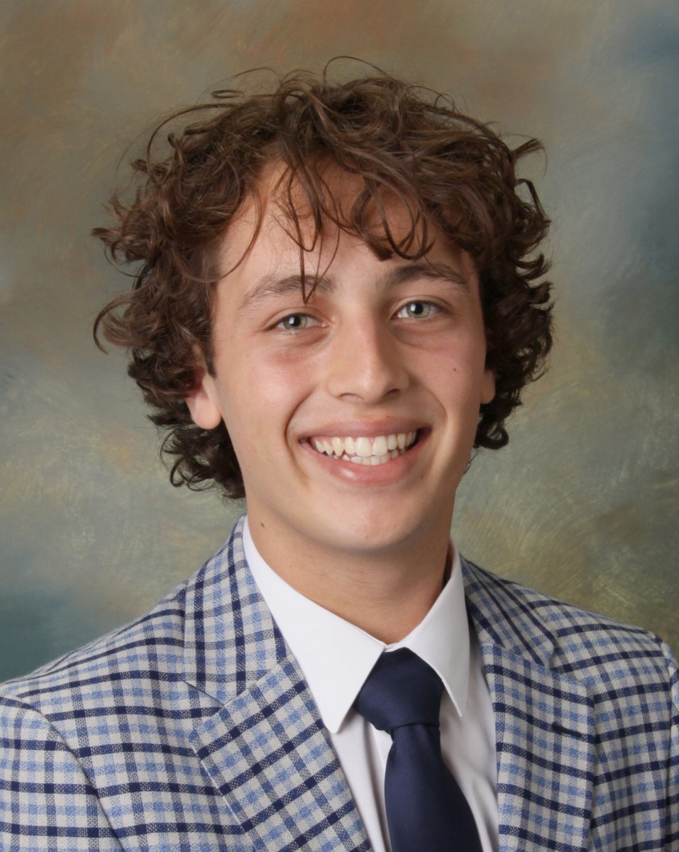 ChandlerUnified's tweet image. #SeniorSpotlight @bashabearnation&apos;s Kaden Lowry has maintained a 4.1 GPA, &amp;amp; has been part of National Honor Society since his junior year. He was also active with sports, lettering in boys golf. Kaden will be attending @ASU in the fall majoring in architecture and design.