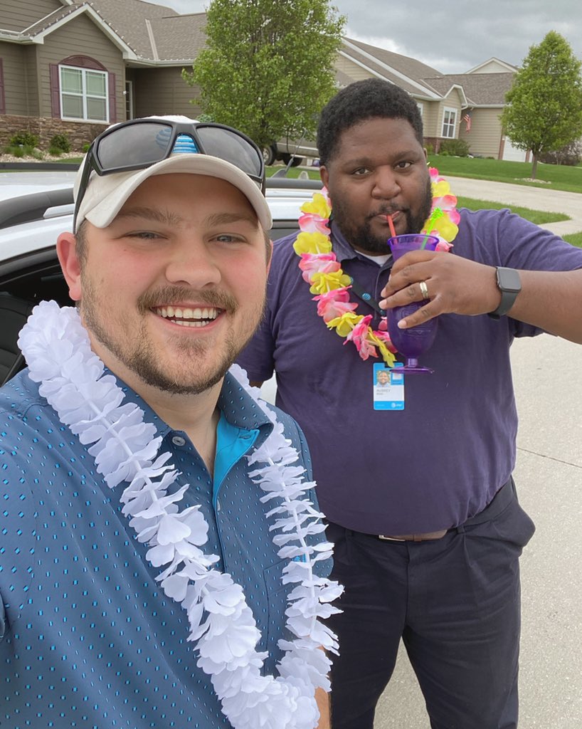 Driving across Nebraska and South Dakota to give these experts a little bit of tropical sunshine! 🌞🏝

#IHXFieldDay #BeachMode #CentralRevolution #IHXOmaha #BoldNorthIHX #IHX <a href="/CentralIhx/">IHXWestCentral</a> <a href="/BoldNorthIHX/">BOLD NORTH IHX</a> <a href="/BOLDNP/">BOLD Northern Plains</a>