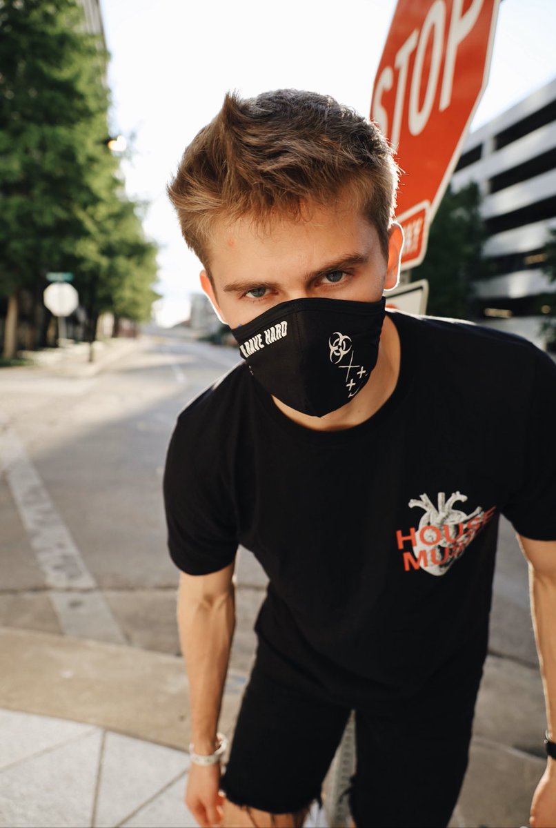 weravehard's tweet image. NEW HOUSE HEAD LINE 🤯 IS OFFICIALLY HERE GO PEEP THE NEW LINE👀 LINK IN BIO📲 FREE FACE MASK IN EVER ORDER😷
#edc #rave #raver #house #housemusic #edm #raves