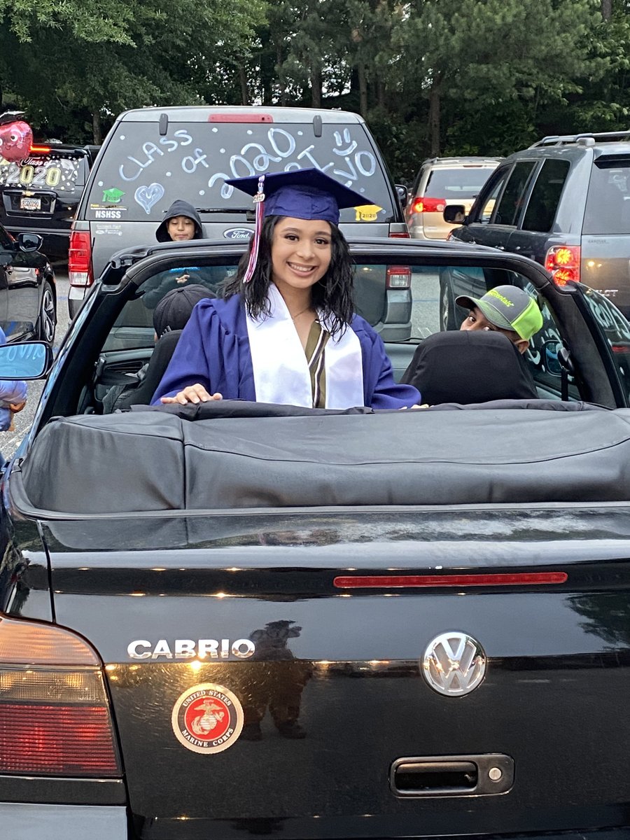berkmarhs's tweet photo. Our senior salute is about to begin. We are excited to honor our Class if 2020! #believeintheb #berkmar2020 #gcpsclassof2020 https://t.co/djC0gpqdvj