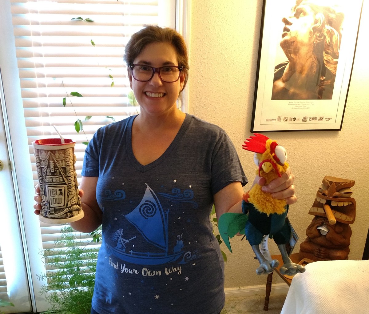 TXHolly's tweet photo. Got my #leilowathome from @leilowhtx watching #moana on #TheWonderfulWorldOfDisney with live tweets from @auliicravalho and @Lin_Manuel. https://t.co/nAthgG35Qn