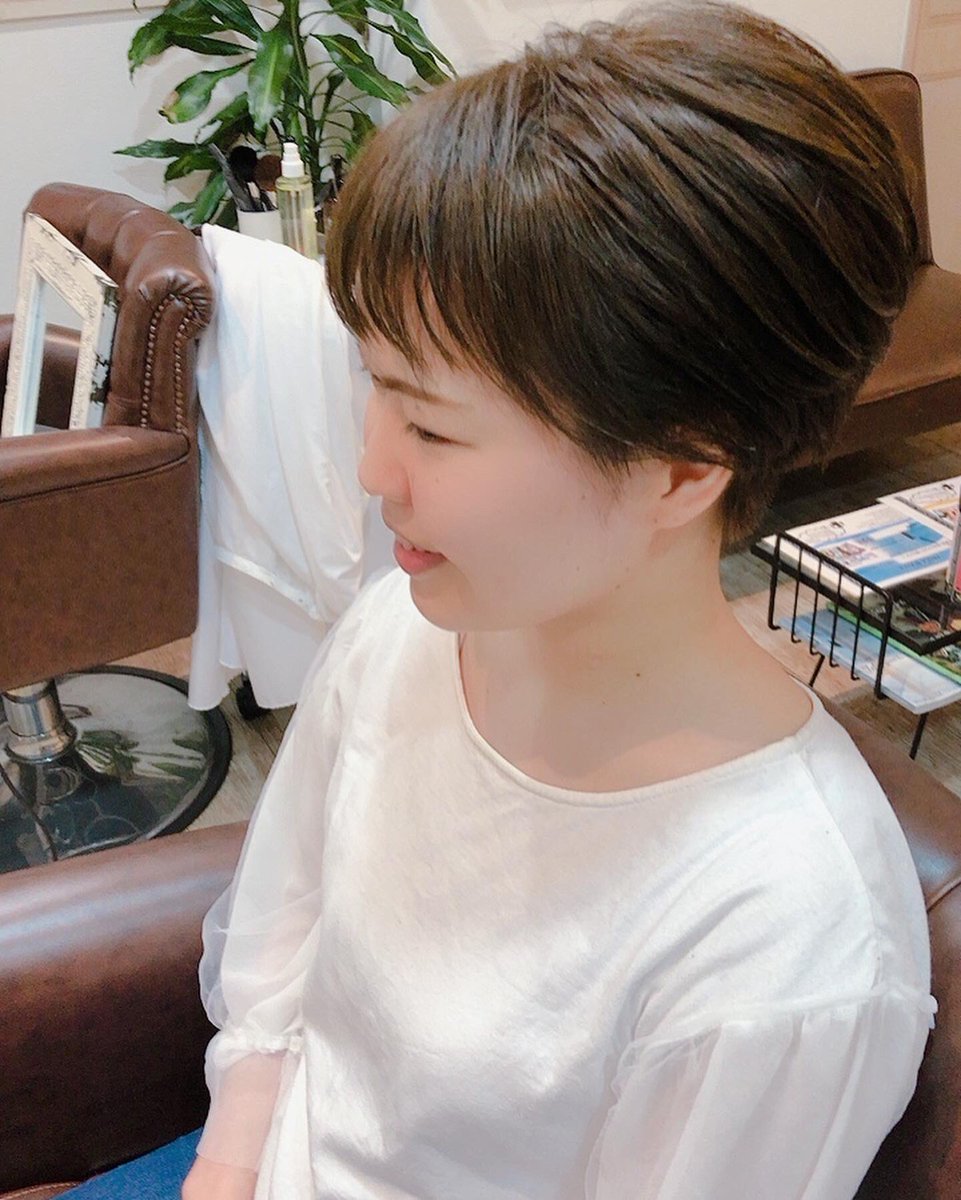 ミントグレージュ