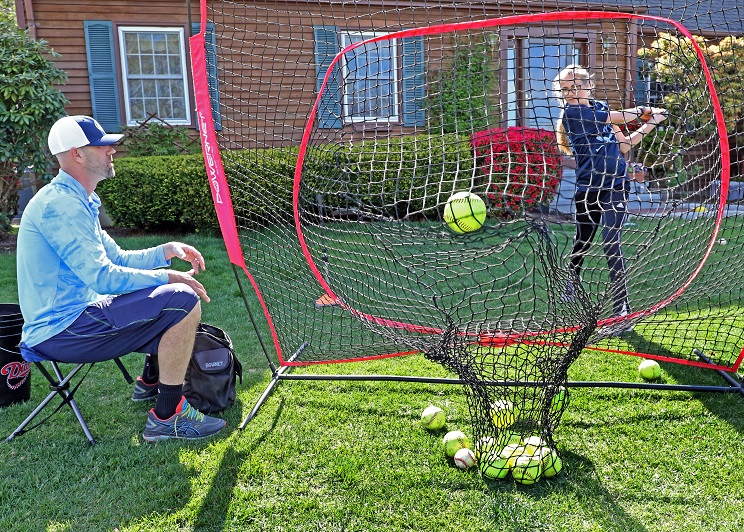SunSportsRI's tweet photo. Auth, family, team players use pandemic downtime to raise money for charity
https://t.co/pVKFgs5fdP https://t.co/Y4Dd97x0of