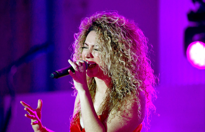 CNNEE's tweet photo. En #CamiloCNN no te pierdas la entrevista con la cantante y compositora @erikaender, coautora del famoso tema 'Despacito'. Presentado por @josemanuelcnn. Hoy 9 P.M., hora de Miami. https://t.co/OCojkXQcEr