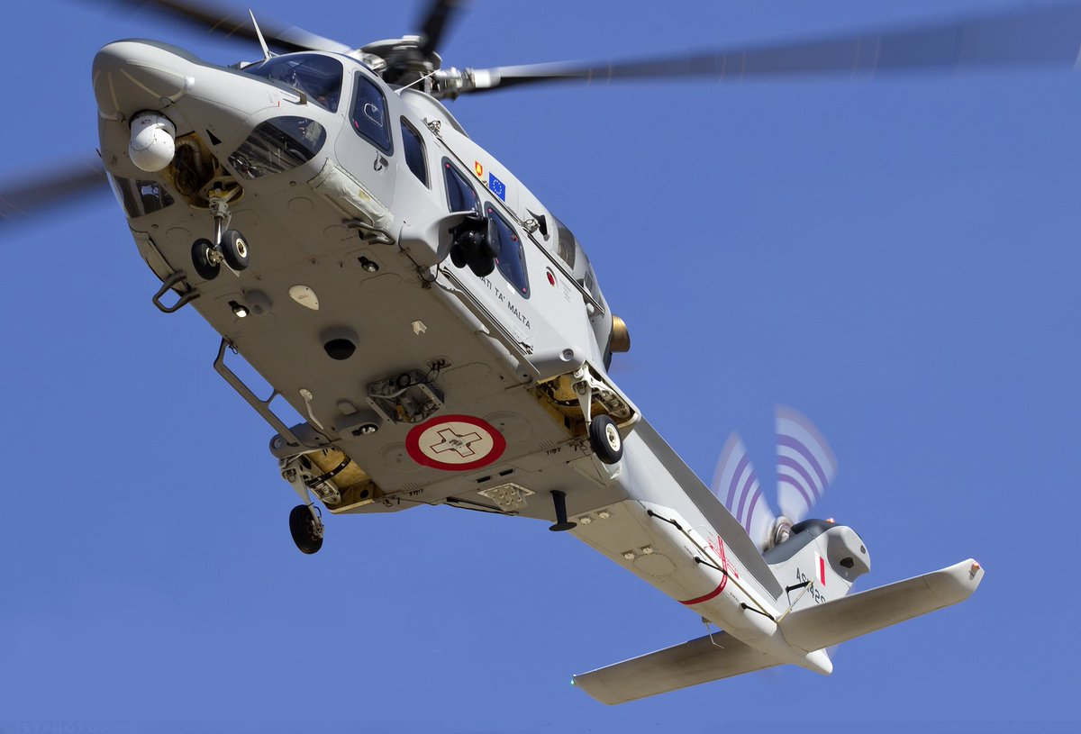 scandura's tweet photo. Today in area
๐ข thread
2020-05-20
1637z โฑ๏ธ 18:37 CEST
SAR busy
๐ AFM ๐ฒ๐น Armed Forces of Malta AW139 #AS1429 (AIS โ๏ธ SAR 2281) is landed in Luqa after a mission over Maltese SRR.
1449z->1531z ๐ oribiting 31 nm SW #Lampedusa (33 10N 012 05E)
#migrants #migranti #Tunisia https://t.co/s7M6opqrQQ