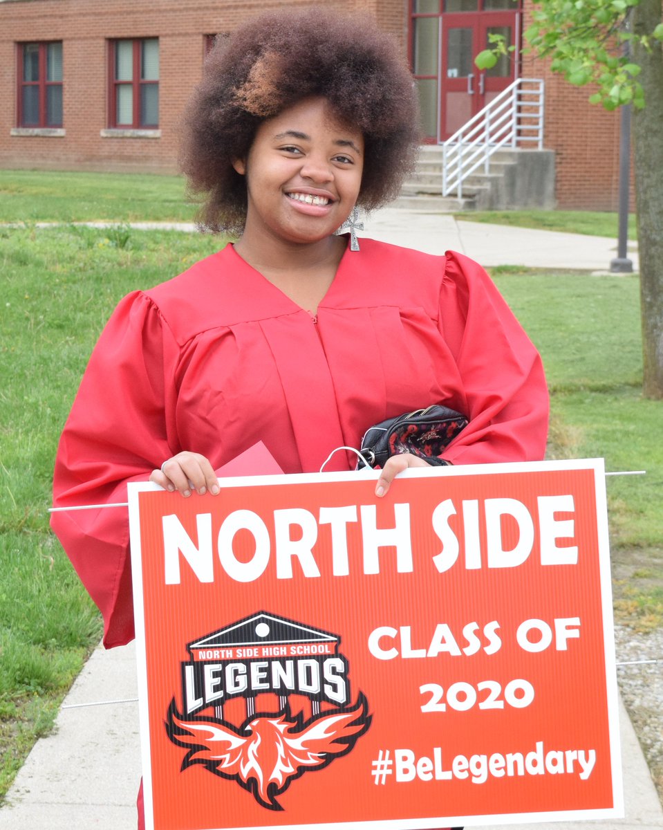 FWCommSchools's tweet photo. Congratulations, Legends! #Classof2020 #BringItFWCS https://t.co/RpI7xzUNdI