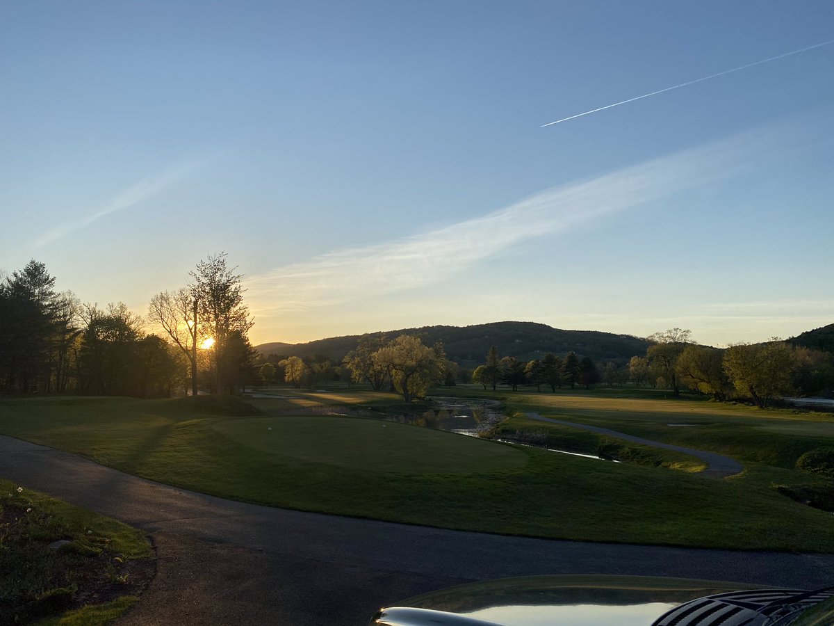 The70PoundLeft's tweet image. The Quechee Club at its finest 
#vermont #quechee