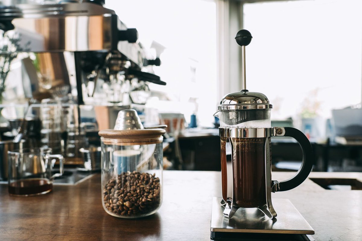 Light Up Coffee On Twitter こんにちは Light Up Coffeeです フレンチプレスは粉6gに対して100 のお湯100gを注いで4分待つだけ とってもお手軽なので朝など忙しいときに最適です Webshopからは毎日コーヒーをお送りしているので是非覗いてみてください Https