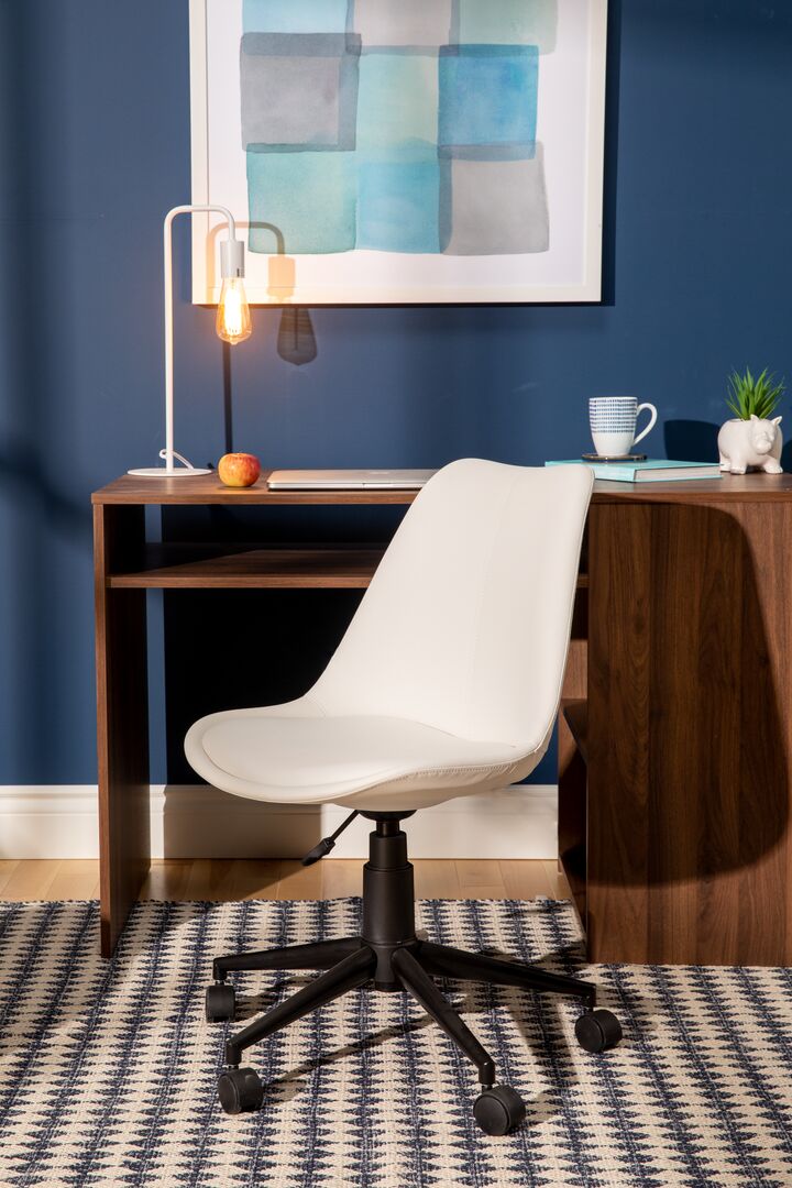 structube swivel chair