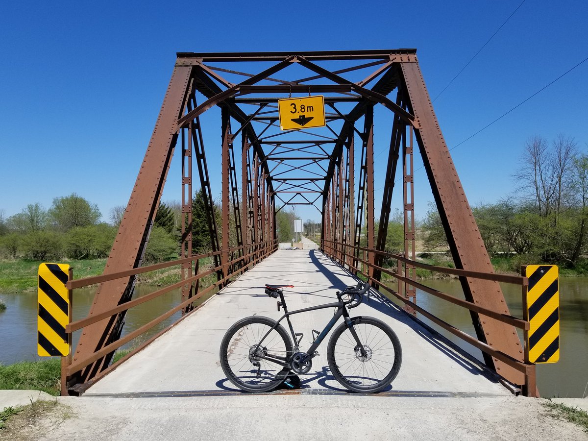 pedalrosey's tweet photo. I agree π #Trek #CheckpointSL6 #Gravel #Sunshine #Blueskies https://t.co/UPYWNea3Gi