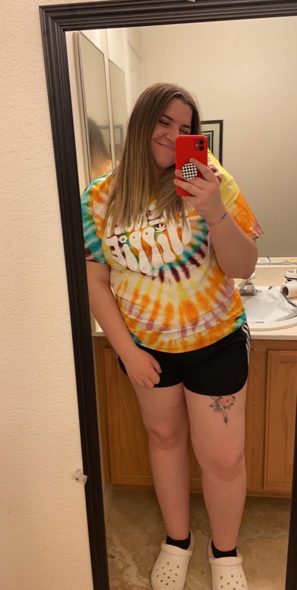 cheygoodman00's tweet photo. Got my @SilencedHippie tie-dye that came with a cute lil friendship bracelet 🥺❤️ also never posted the one I got last time 🤦‍♀️💖 These are literally the cutest Sasha I love them 🥰🥰 https://t.co/s3xlQ8vkpy