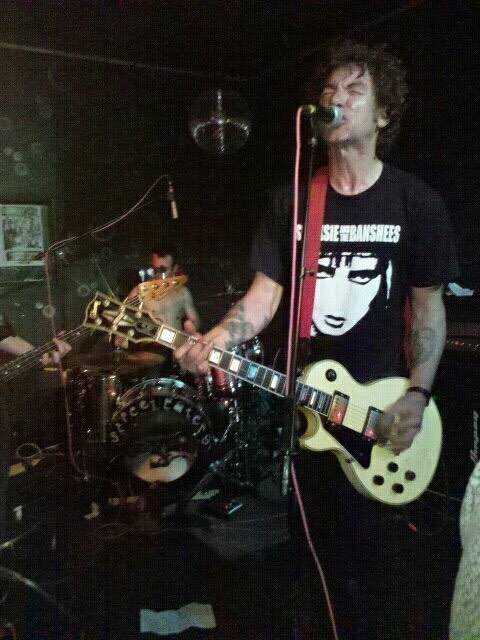 Happy bday Blake Schwarzenbach from Jawbreaker . Wish u all the best. Thanks for inspiring me ! 
5.3 