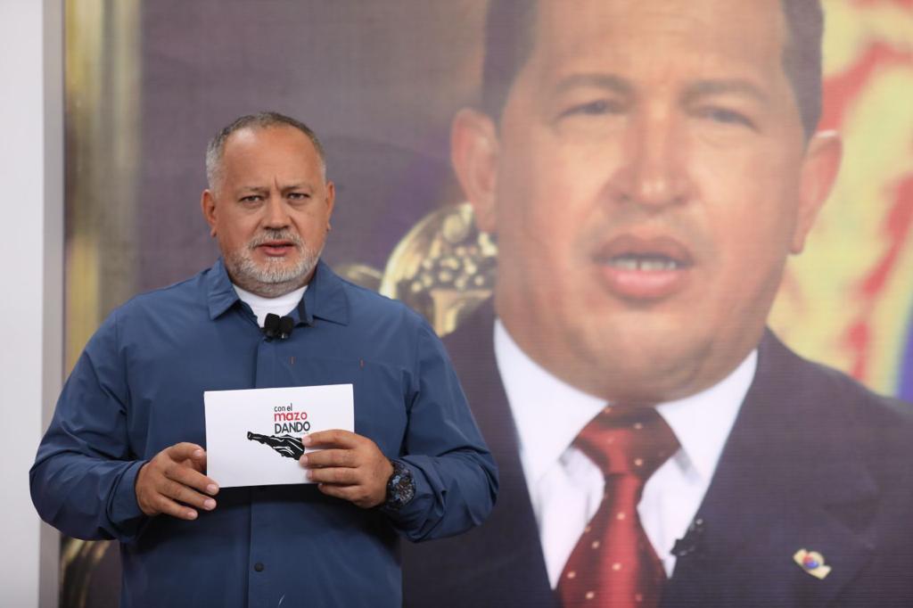 ConElMazoDando's tweet photo. .@dcabellor sobre el #Covid19: Los números han venido subiendo, hubo hoy una disminución respecto al día anterior, pero llegamos a un tope de 131, y lo alertamos el miércoles pasado y les pedimos: Hermanos y hermanas, quédense en su casa.
#20May #ContraElBloqueoFuriaBolivariana https://t.co/1KKHqFp55m