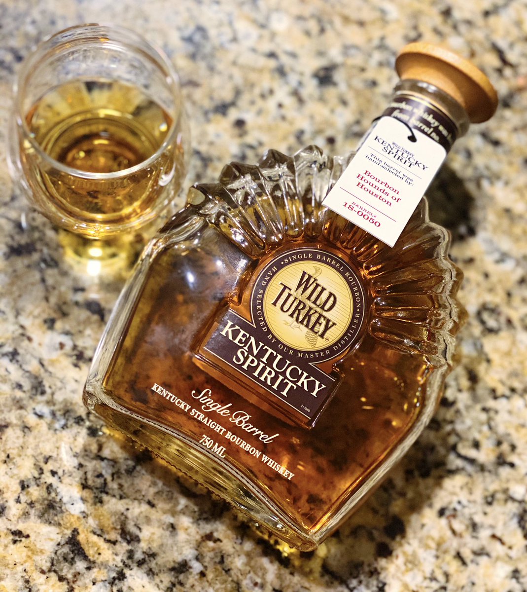KyleABooker's tweet photo. Gobble Gobble!🦃 @WildTurkey #BourbonHoundsofHouston #AlrightAlrightAlright @McConaughey https://t.co/WuzEID2OK4
