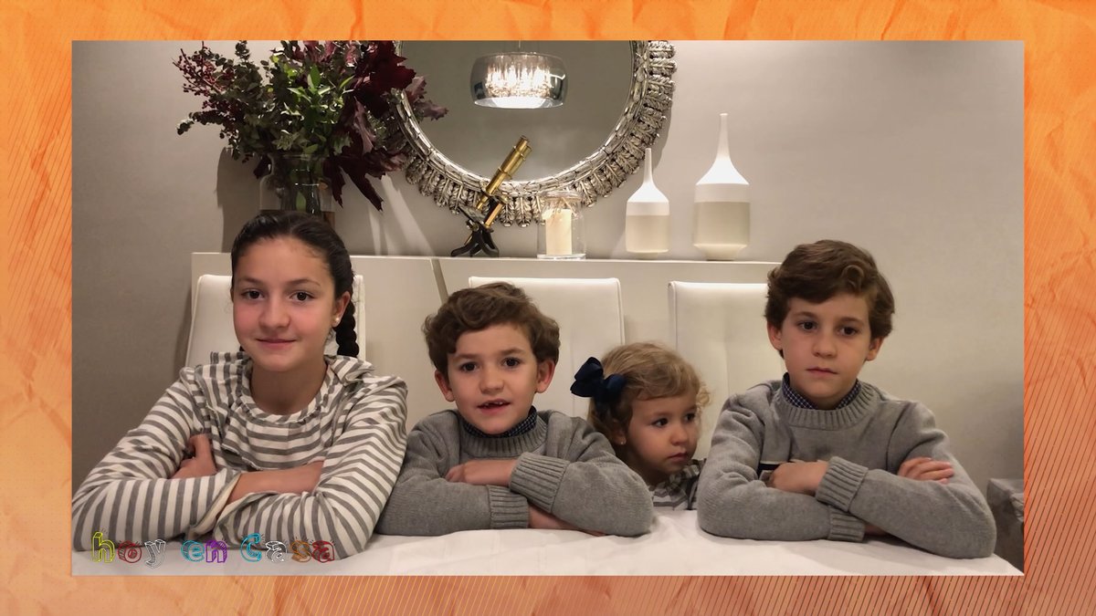 seguridad_vital's tweet photo. ¿Qué hacemos cuando viajamos? Cada familia tiene sus trucos para hacer el trayecto más ameno y los peques nos lo van a contar este domingo en @seguridad_vital
¡Las risas están aseguradas!
 @DGTes @jlcea @gdecea1 @La1_tve https://t.co/mCY1JV9hyZ