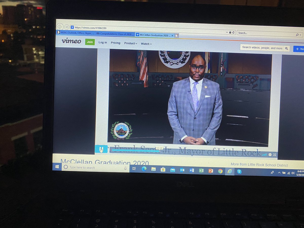 MichaelPoore1's tweet photo. Appreciate our two guest speakers @BillClinton and @FrankScottJr delivered remarks directly to @lrsd McClellan High! Both shared the need to have these graduates shape and lead our future! #LRSD2020Grad https://t.co/BtUsZd934D