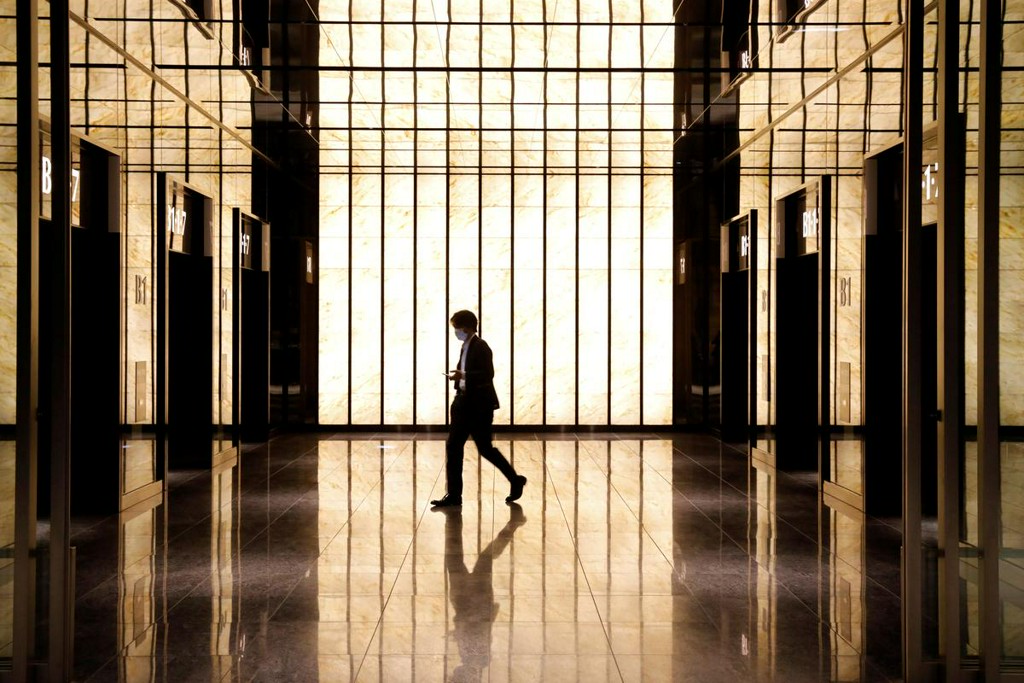 Reuters's tweet photo. In cash-rich Japan, a fifth of firms now see risk of insufficient capital https://t.co/u4YSNh1Whw https://t.co/LOfQtxFQG9