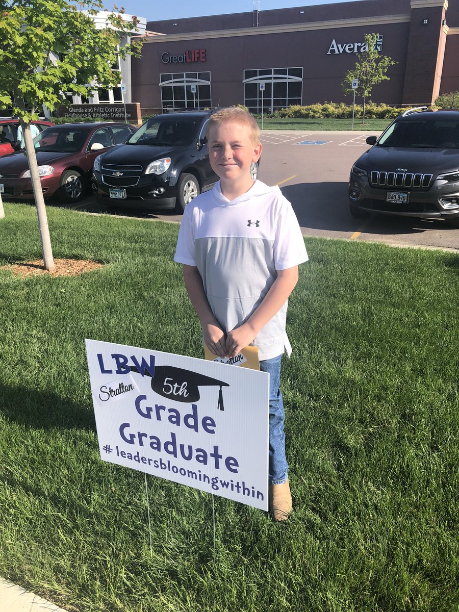 rothkernels's tweet image. Had a great parade for 5th grade Tuesday! #lbwleaders