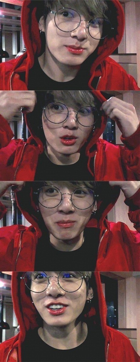 Menna06115353's tweet photo. #We_love_you_jungkook https://t.co/IpHlYGosaa