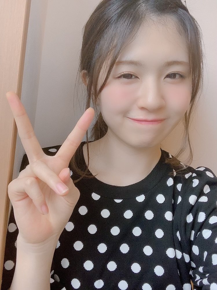 matsudaseitan's tweet photo. 松田好花さん、ブログ更新です☺

カレーうどんに納豆かけたら良かったてカレーうどんを完食してから思った　#434

是非、ご覧ください🙌

https://t.co/xkBSJZRSNM https://t.co/G00VlRMkZJ
