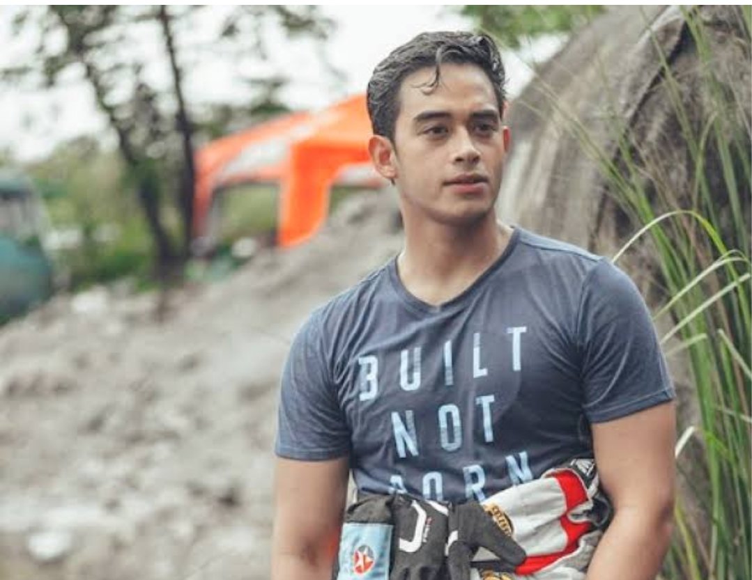 Happy 25th Birthday Diego Loyzaga      