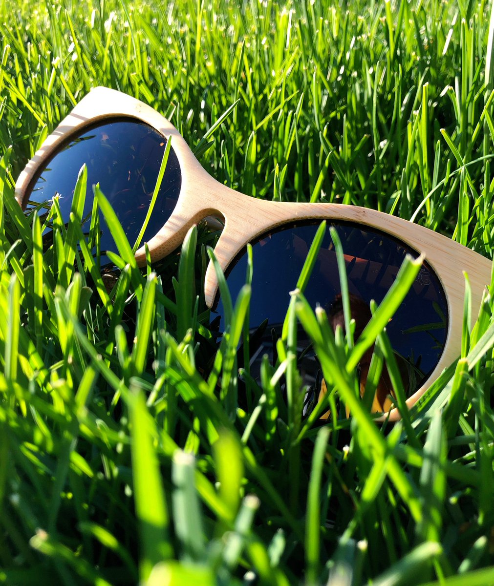 We've entered the third day of our Bamboo Fact Week! Did you know that the environment loves bamboo, as it purifies the air and even helps regulate soil erosion and water levels? And when bamboo shades look this good, both you and the environment will be smiling! 🤩

#staykynd