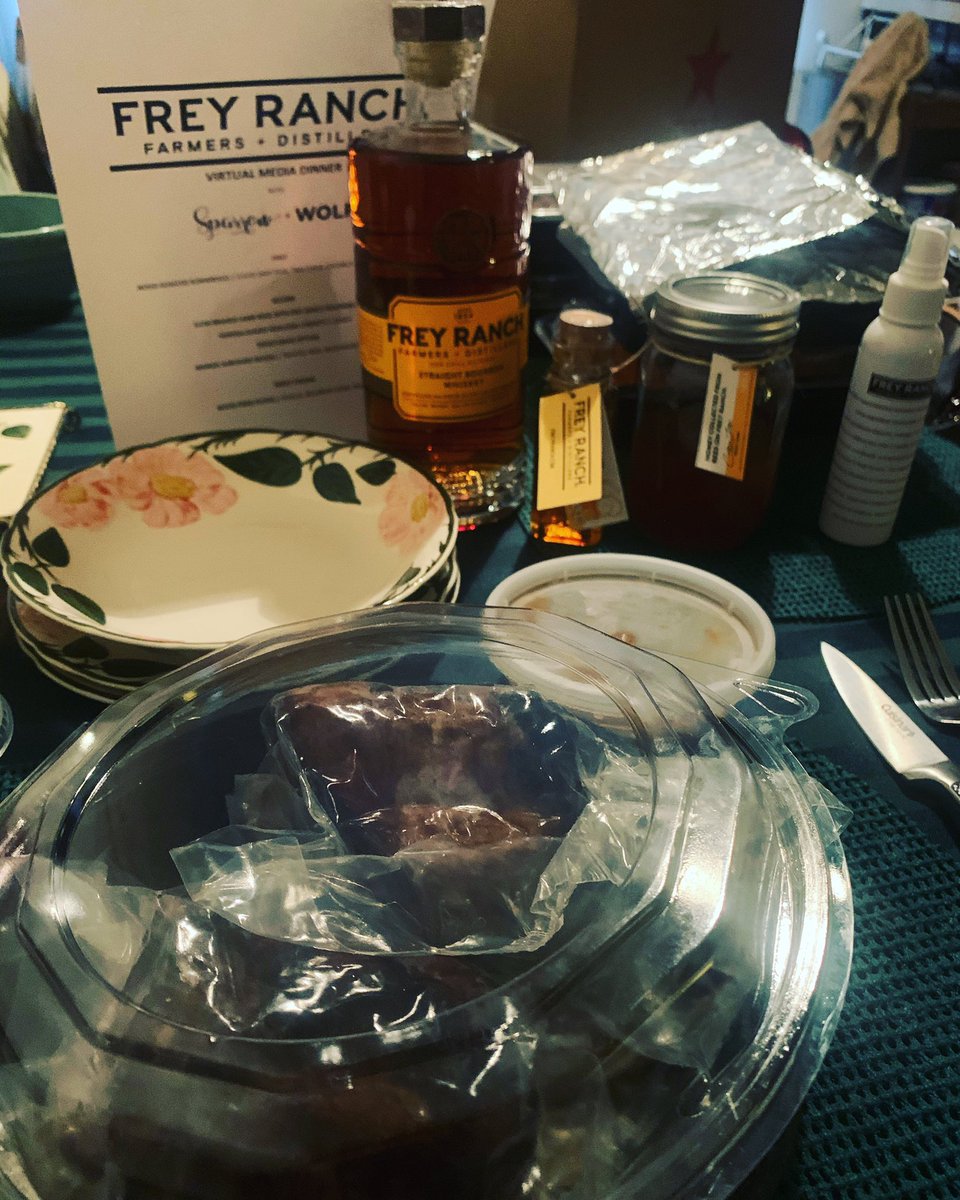 DangerousDeb's tweet image. #delish #virtualdinner #freyranchdistillery Amazing dinner held virtually featuring @freyranch and @_sparrowandwolf and @ChefBrianHoward enjoying Nevada’s best bourbon and food
