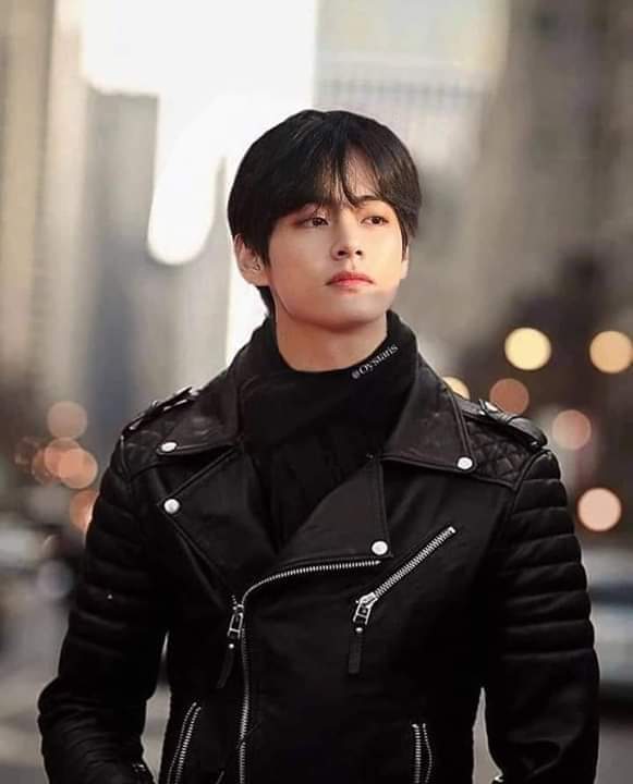 FadHind's tweet photo. #KimTaehyung
#TaehyungYouArePerfect
#Vstan
#tae
#taestan 💓💓💓
#mybais https://t.co/Ja9TcmkRoc