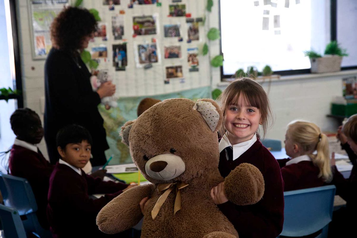 PCACS_'s tweet photo. Year 3 students find comfort in their Teddy Bears!

https://t.co/GgtkOMrjut

#pcacslife #petercarnleyacs #fightingcovid19 #teddybears https://t.co/cG98CiZwaU