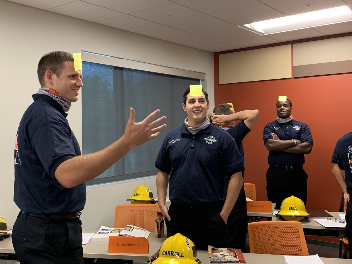 GFR1882's tweet image. 13 new 👩🏼‍🚒🧑🏼‍🚒🧑🏾‍🚒 are beginning their career with GFR. Today they began their Fire and Life Safety Educator Class where they spent the day learning about our public education programs. We also focused on learning styles and communication techniques. #funandgames #learningthroughdoing