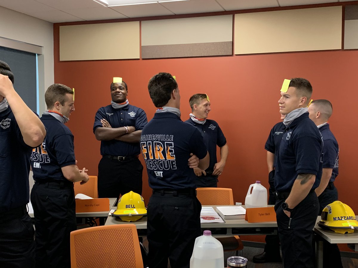 GFR1882's tweet image. 13 new 👩🏼‍🚒🧑🏼‍🚒🧑🏾‍🚒 are beginning their career with GFR. Today they began their Fire and Life Safety Educator Class where they spent the day learning about our public education programs. We also focused on learning styles and communication techniques. #funandgames #learningthroughdoing