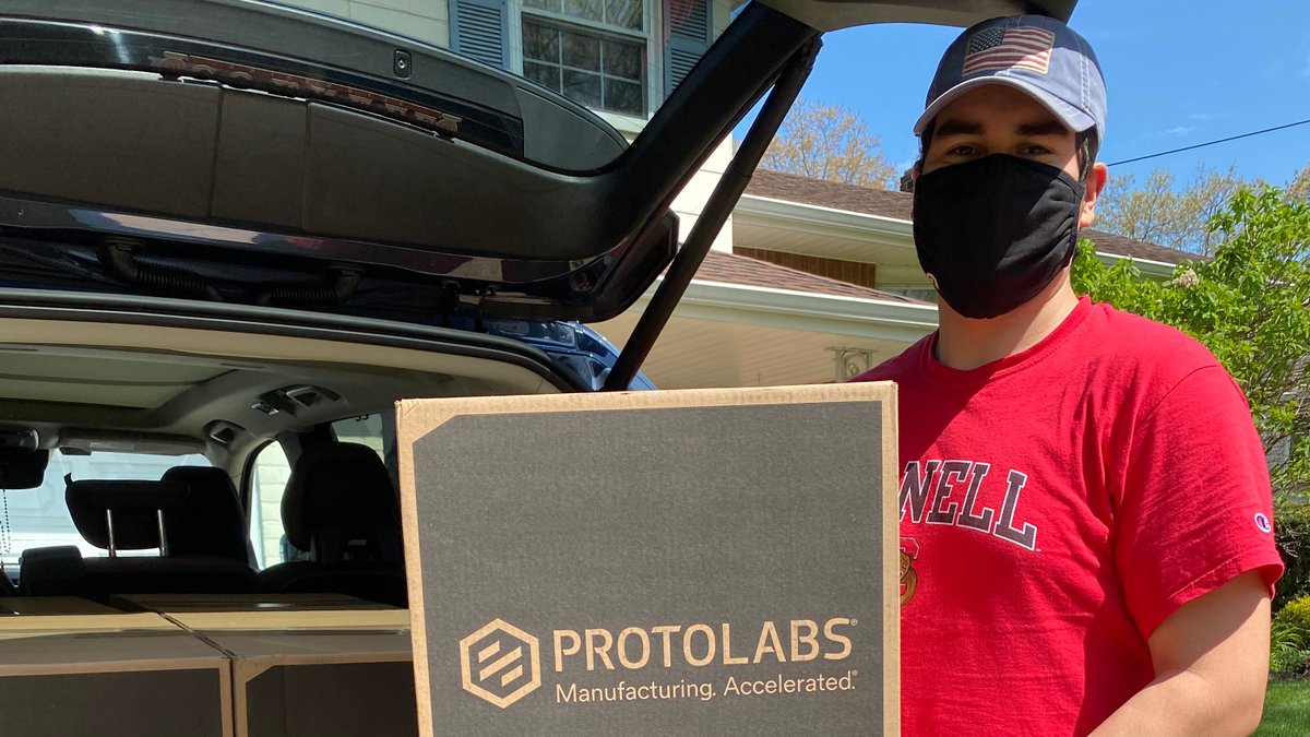 isasalasallende's tweet photo. Very grateful to @Protolabs and @IthacaGen for helping #SavetheFrontline procure 18k face shields for health care workers and underserved NYers 🙏
BIG DAY of deliveries ahead thanks to a team effort w/
@SavetheFrontNY #NewYorkTough
P.S. Go Big Red 🐻❤️ https://t.co/NkvLYl8zZG