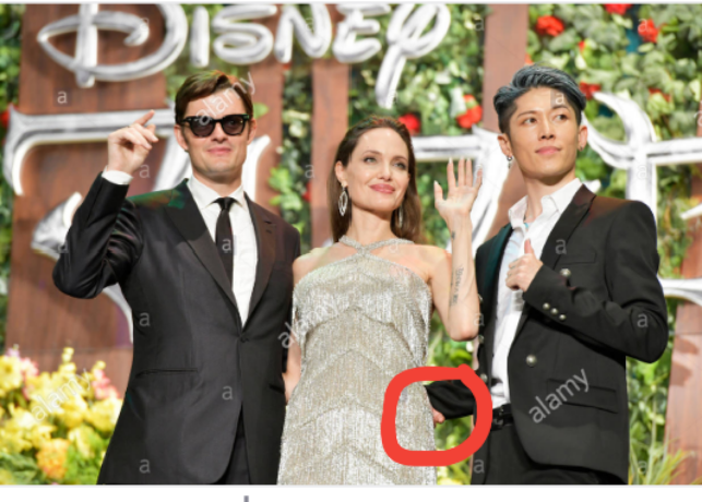 Ruby92678938's tweet photo. #Samriley #Angelinajolie #＃アンジェリーナ・ジョリー #＃サムリーリー
#Samgelina #Maleficent #Maleficentmistressofevil @pixliley 🤔😏😗 https://t.co/xXsZ2sjcsn