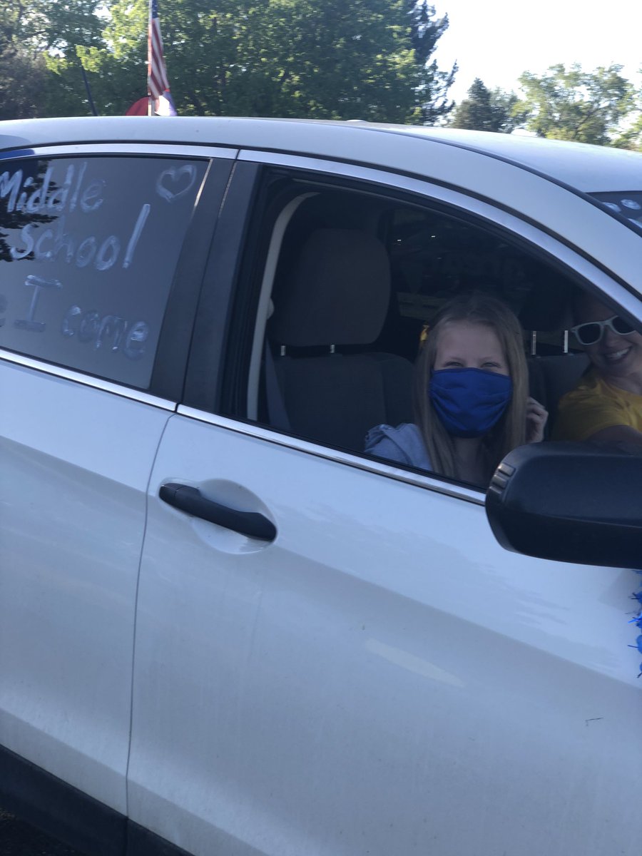 Colorow Elementary (@colorowe) on Twitter photo 5th Grade Continuation Parking Lot Parade 2020!! 🎉 #waytogo #colorowproud <a href="/JeffcoSchoolsCo/">Jeffco Public Schools</a> @COJasonGlass <a href="/SummitMiddle/">Summit Ridge Middle School</a> 5th Grade Continuation Parking Lot Parade 2020!! 🎉 #waytogo #colorowproud <a href="/JeffcoSchoolsCo/">Jeffco Public Schools</a> @COJasonGlass <a href="/SummitMiddle/">Summit Ridge Middle School</a>