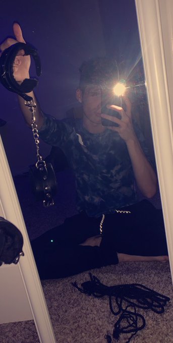 Out of curiosity who would let me use these on them 😈😩 kinky babyyyyy 😜 https://t.co/S4YtnOn2oW<a href="/tag/capitalpride"class="tags"><span>#capitalpride</span></a>