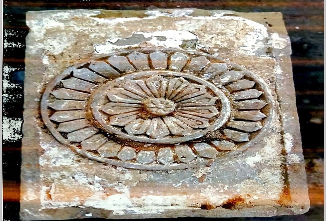 sardanarohit's tweet image. अयोध्या में राम जन्मभूमि परिसर में खुदाई चल रही है. और खुदाई के साथ-साथ सच भी सामने आ रहा है. अब तक खुदाई में कई खंडित मूर्तियाँ, टच स्टोन के खम्भे मिले हैं.