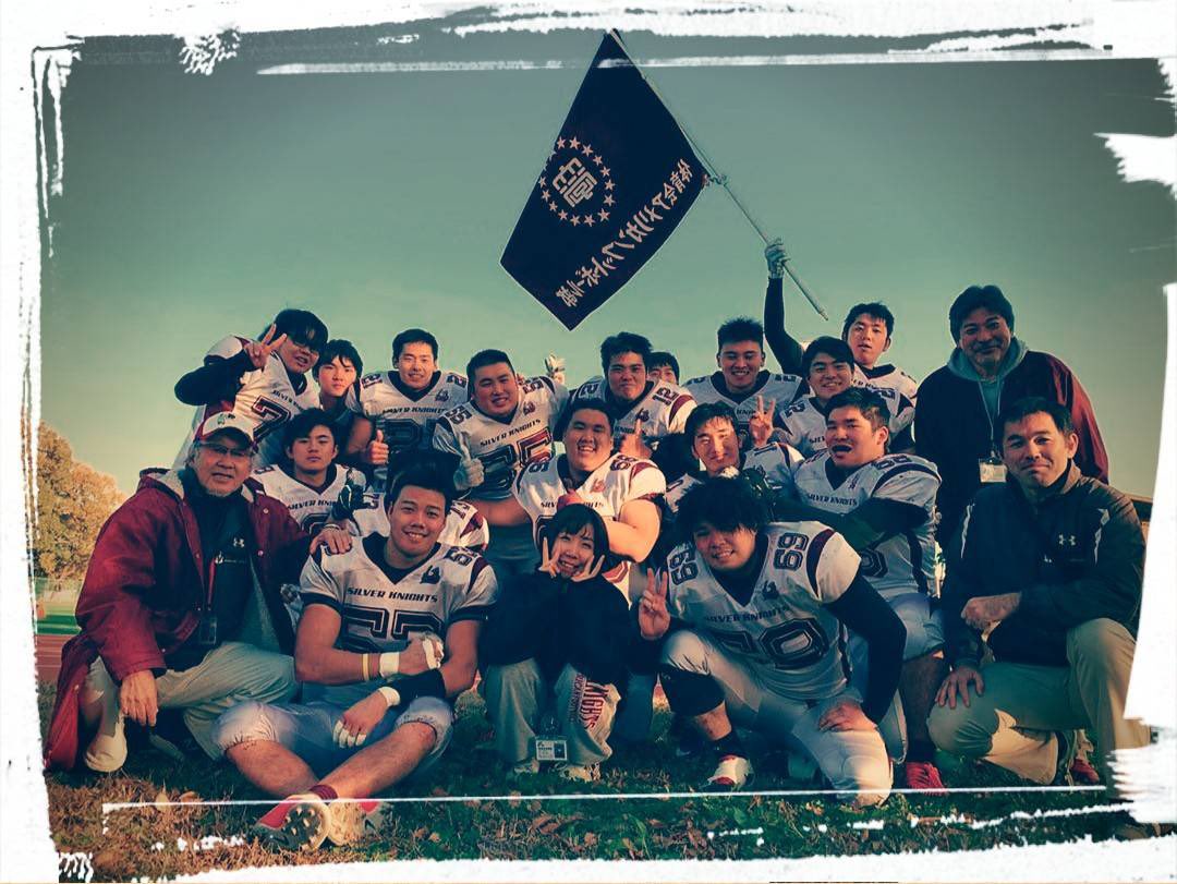 M_silverknights's tweet photo. 現在コロナウイルスの影響によりアメフト部は活動を自粛していますが新入生部員募集してます✌️(男女問わず) https://t.co/Qg0dZtMxbl