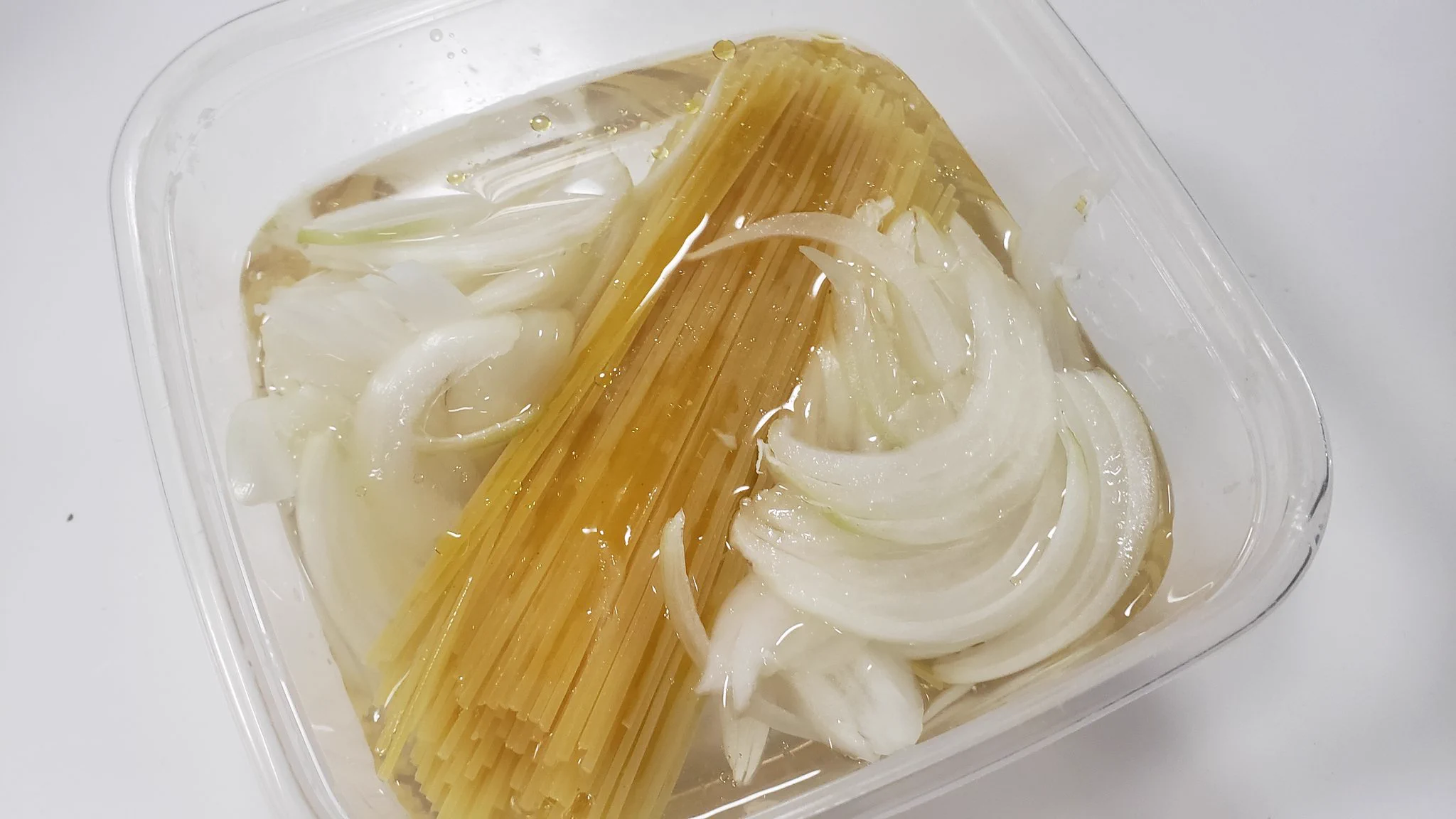 簡単で美味しい！！これにつきます。「レンジソーセージのペペロンチーノ」
