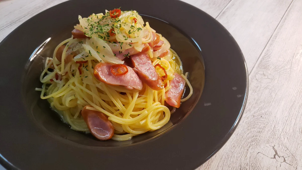 簡単で美味しい！！これにつきます。「レンジソーセージのペペロンチーノ」