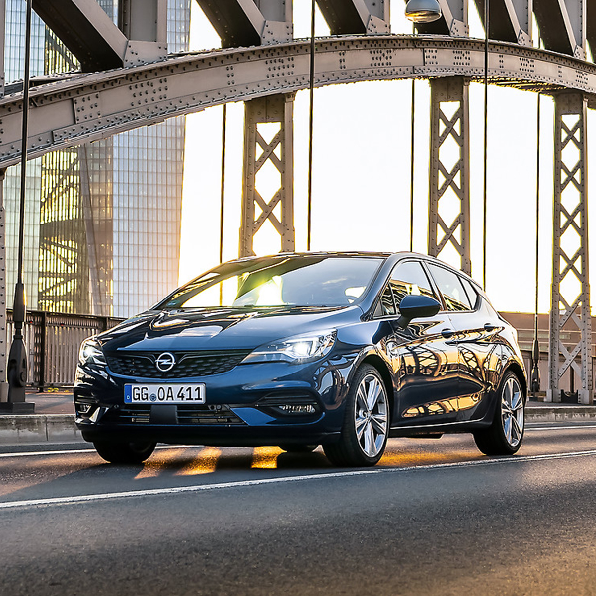 AutoPremierOpel's tweet photo. ¿Eres fan del Nuevo #OpelAstra? ¡Es tu oportunidad! Hazlo tuyo con hasta 7.000€ de descuento. No lo dejes escapar, que es por tiempo limitado.  ➡️ Solicita ya tu oferta https://t.co/62iOl97fUQ
Recuerda que contamos también con 𝐂𝐨𝐧𝐜𝐞𝐬𝐢𝐨𝐧𝐚𝐫𝐢𝐨 𝐕𝐢𝐫𝐭𝐮𝐚𝐥 🙃 https://t.co/06mfkKxpXy