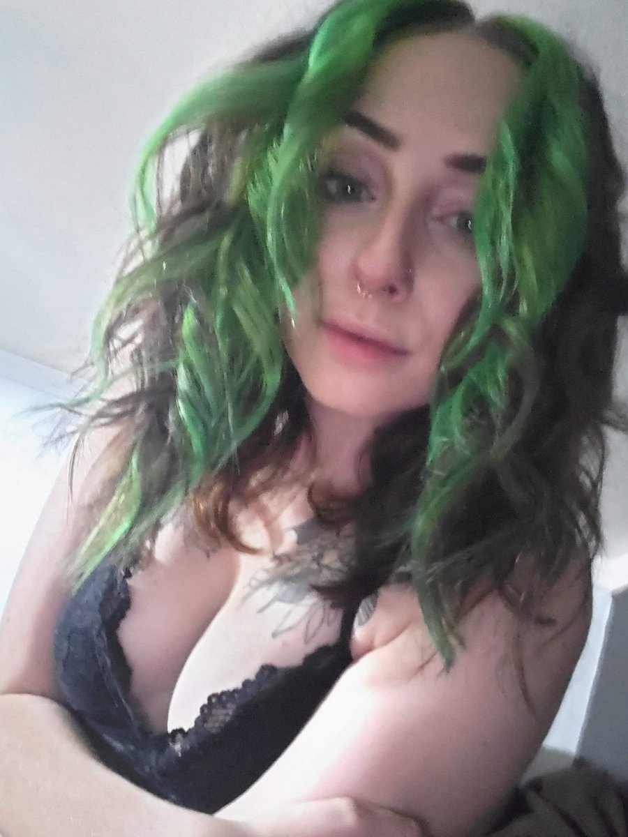 AiFindom's tweet photo. It's a good morning to worship your #Goddess. 

findom femdom fetish paypig feet humanatm https://t.co/AGQ4Dbhm9E