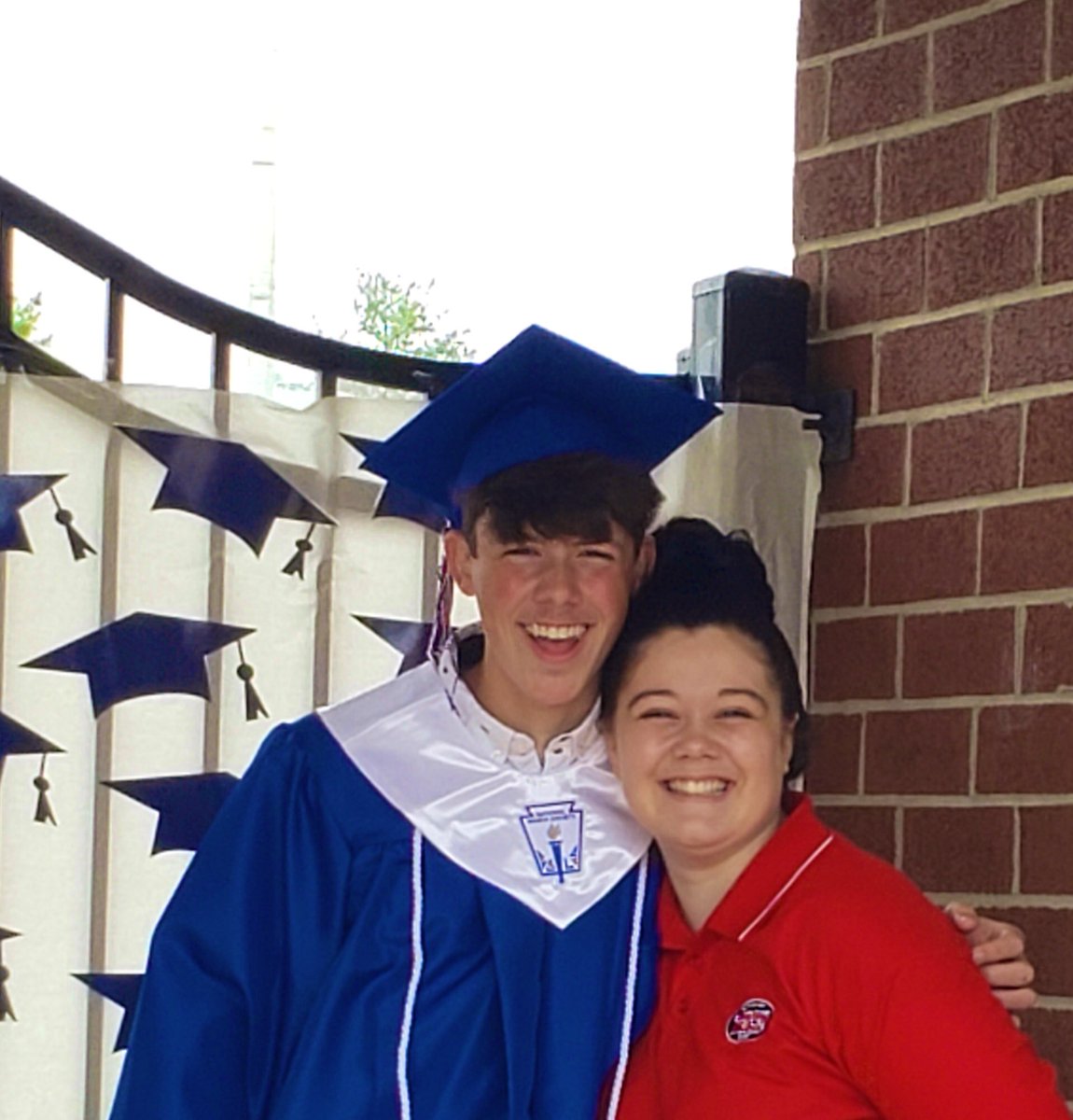 Cmk1299's tweet photo. I watched my (not so) little brother walk across an empty field this morning. He threw his cap alone, he walked with our parents, and his siblings were the only ones screaming from the stands. It was hard, you walked through life with your head high. I’m so very proud of you. ❤️ https://t.co/W9O17coazV