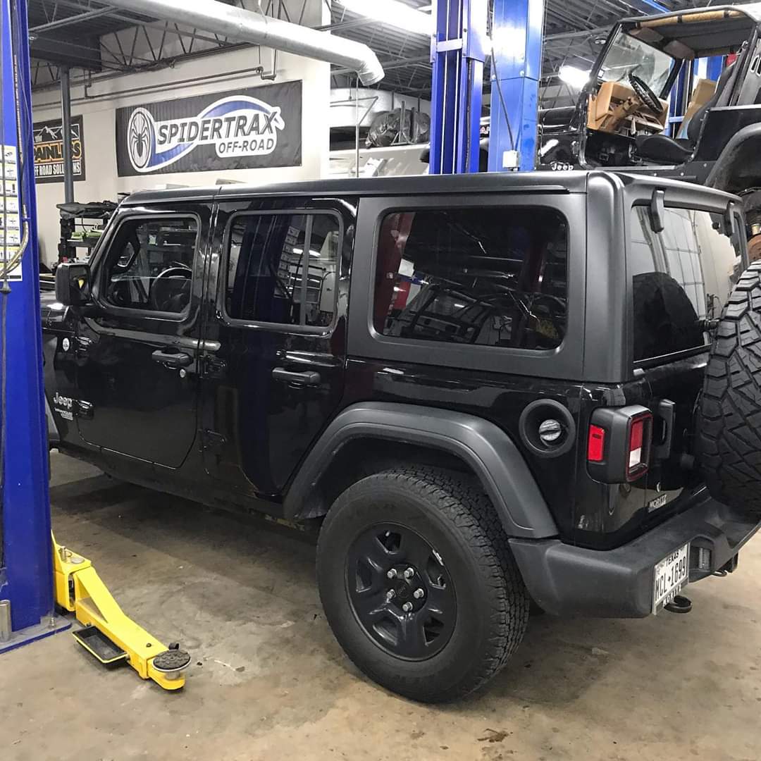 Tribe4x4's tweet photo. RockKrawler lift kit this morning! #thetribe16 #tribe4x4 #rockkrawlersuspension #tribe4x4customs #jointhetribe #brewcrewjeepclub #predatorjeep #northtexasjeepclub #ntjc #chisholmtrailjeepclub #ctjc #lsjc #lonestarjeepclub #tx4wd #fwdfwd #babablackjeep info@tribe-16.com https://t.co/yawP7ecTno