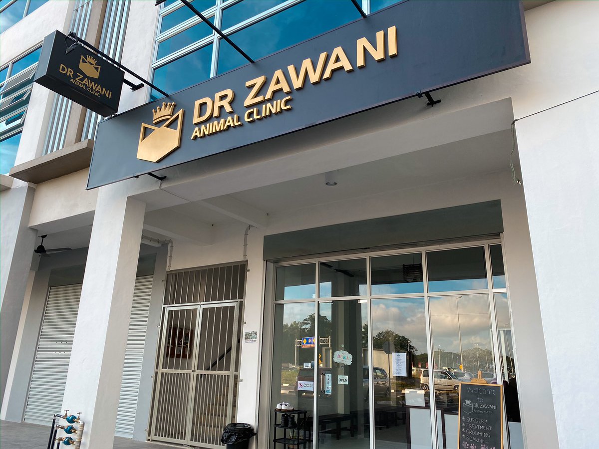 syamimhasni's tweet photo. Untuk orang Sarawak, minta jasa baik retweet ramai2 untuk orang kenal lagi klinik saya. Baru lagi buka di Kuching, Sarawak. Terima kasih ☺️ https://t.co/kofF5ZPsfz