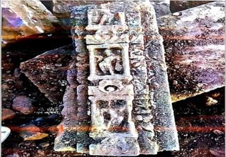 ushajoshi44's tweet photo. अयोध्या में राम मंदिर निर्माण कार्य प्रारंभ,नीव खुदाइ में 5 फीट के शिवलिंग के साथ कई भगवानों की मुर्तियां निकलीं।
🚩जय श्री राम 🚩 https://t.co/K3UZstQNFh