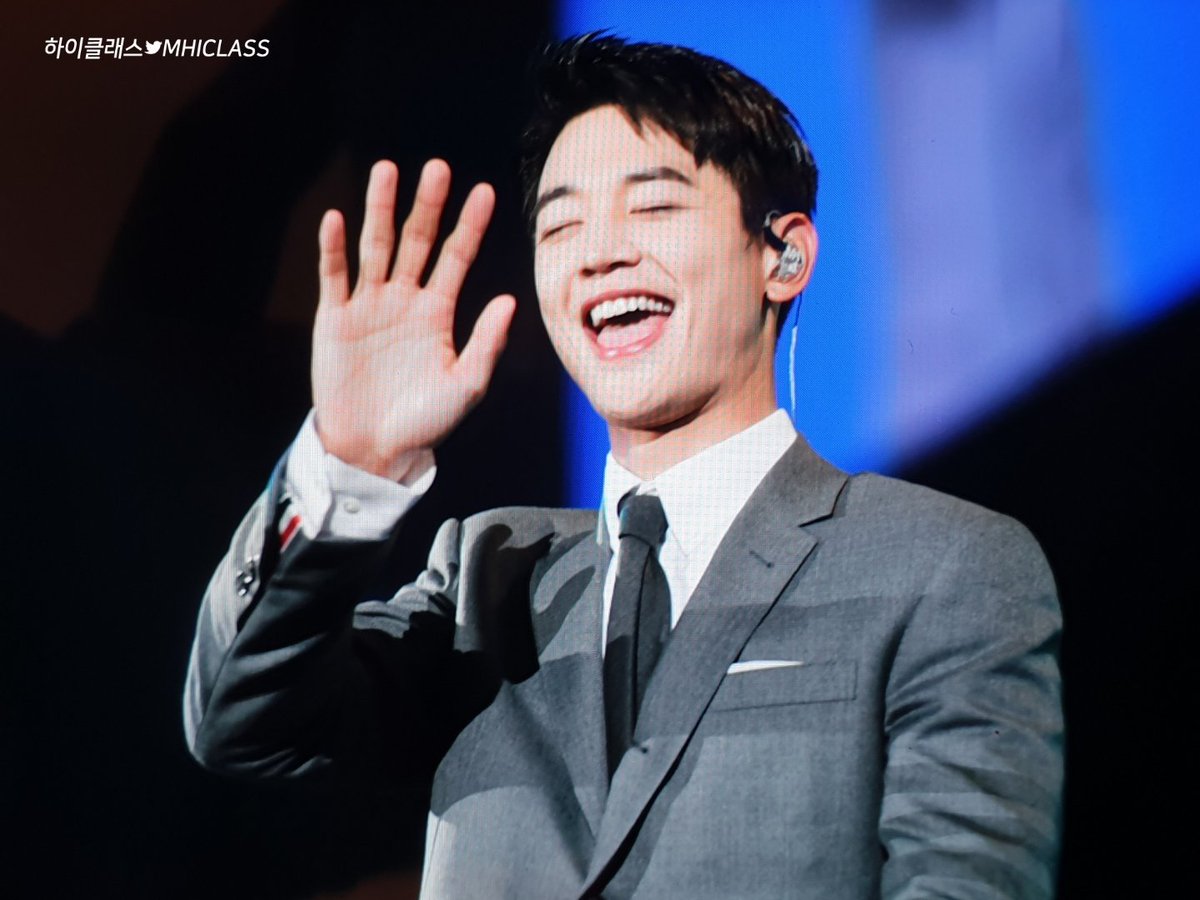 a thread of minho smiling but his smile gets bigger as you keep scrolling 