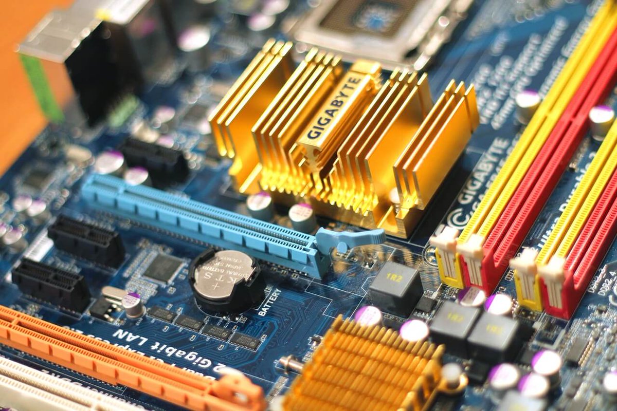 AstralServers's tweet photo. If you're in the market for a new dedicated server, consider heading to our blog and reading our post - What Makes A Good Dedicated Server:
https://t.co/4Y8NtAiBfz
#astralservers #dedicatedservers #serverhosting #managedserverhosting #follow #followback #blogging #usaserverhost https://t.co/aLv4BDIV8m