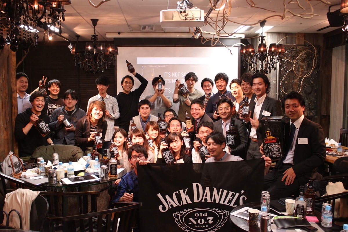 techbook___'s tweet photo. ジャックダニエルが持つブランドの個性は、”我が道を行く＝インディペンデンス”です。品質に保証された味わいがあり、それが最終的にジャックダニエルというブランドを有名にしました。(過去記事)
【#VOYAGE MARKETHON】第一回イベント開催レポート！ https://t.co/JMetC0r2qi https://t.co/JVK6ekcS25